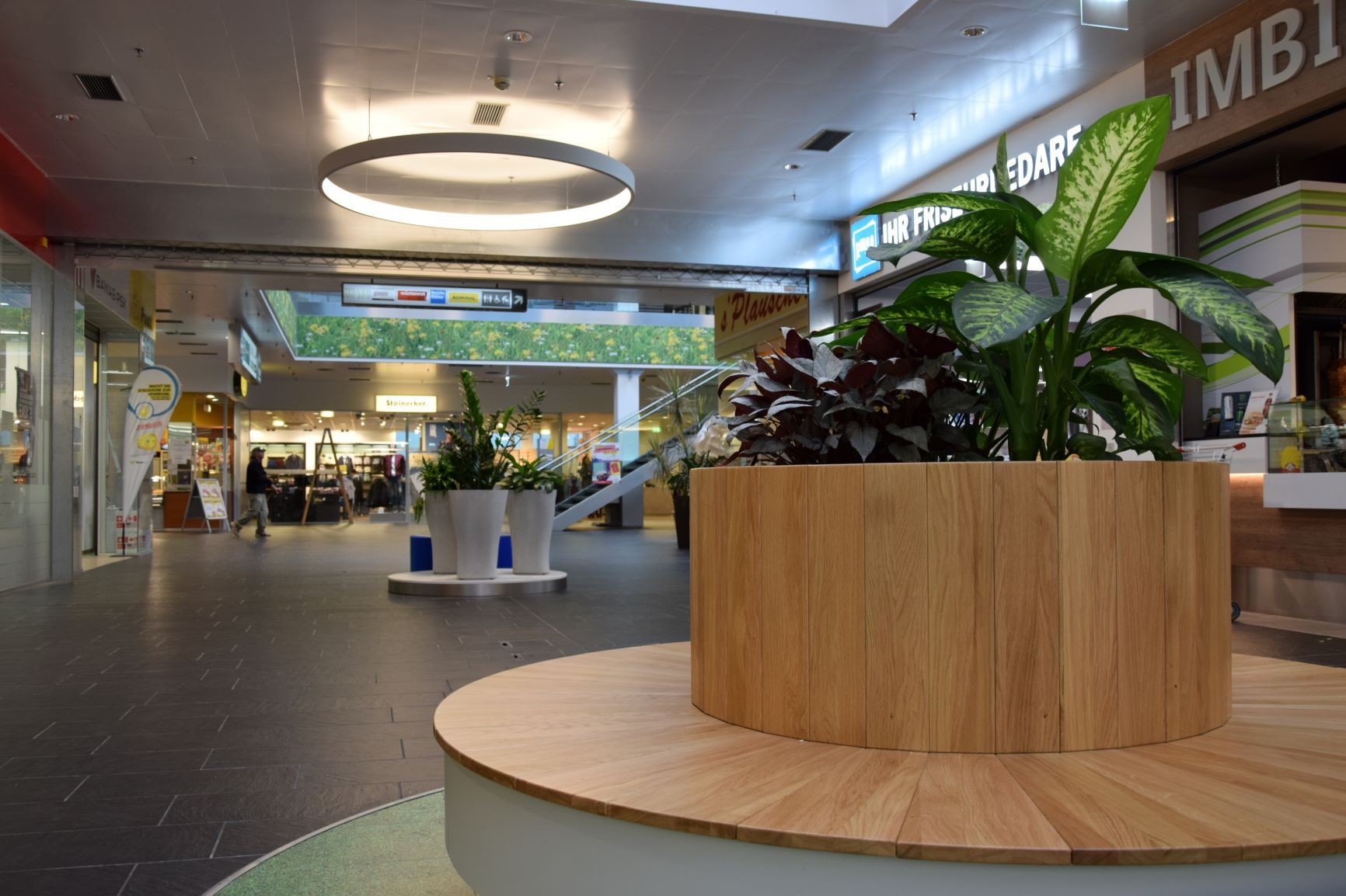 Numerous stores invite you to relax and store