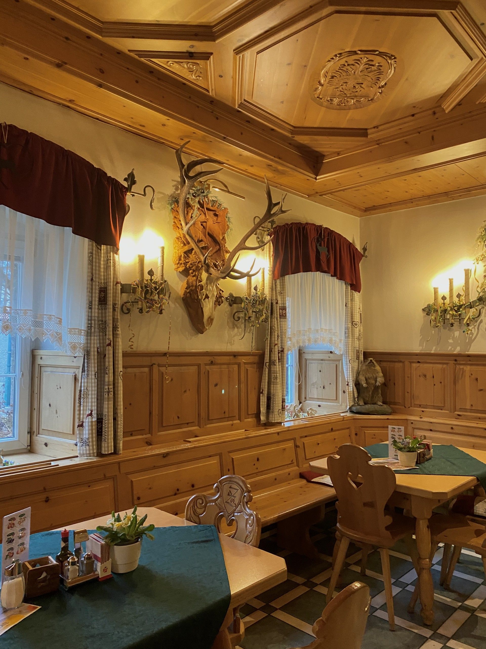 Zatl Inn 