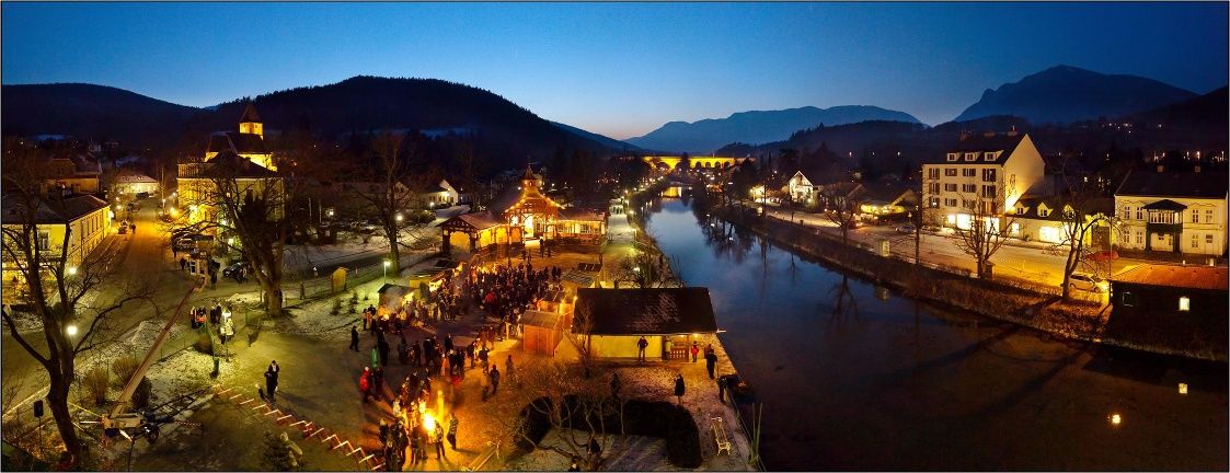 A cold, clear winter night over Payerbach...