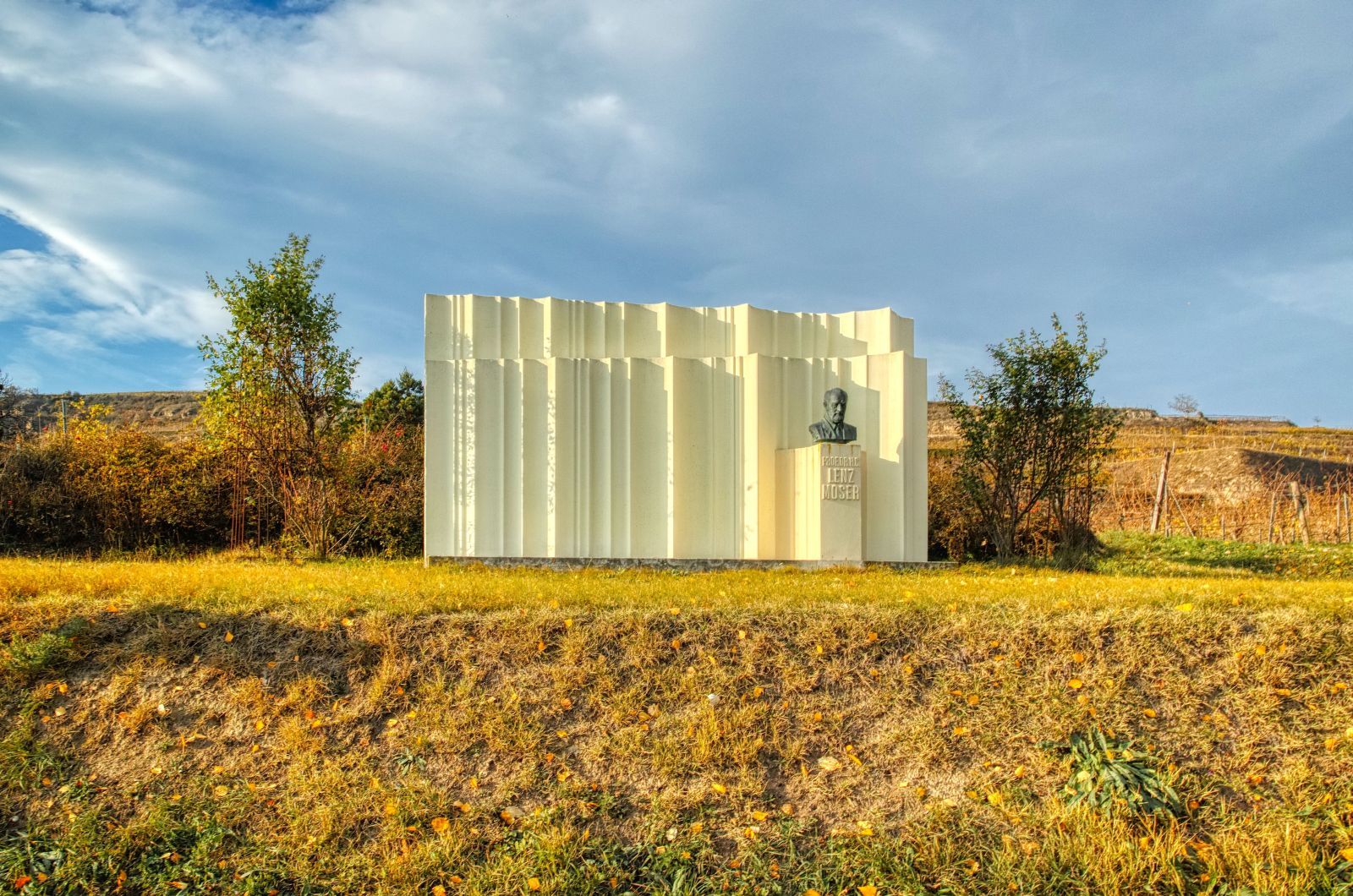 Dr. Lenz Moser Memorial