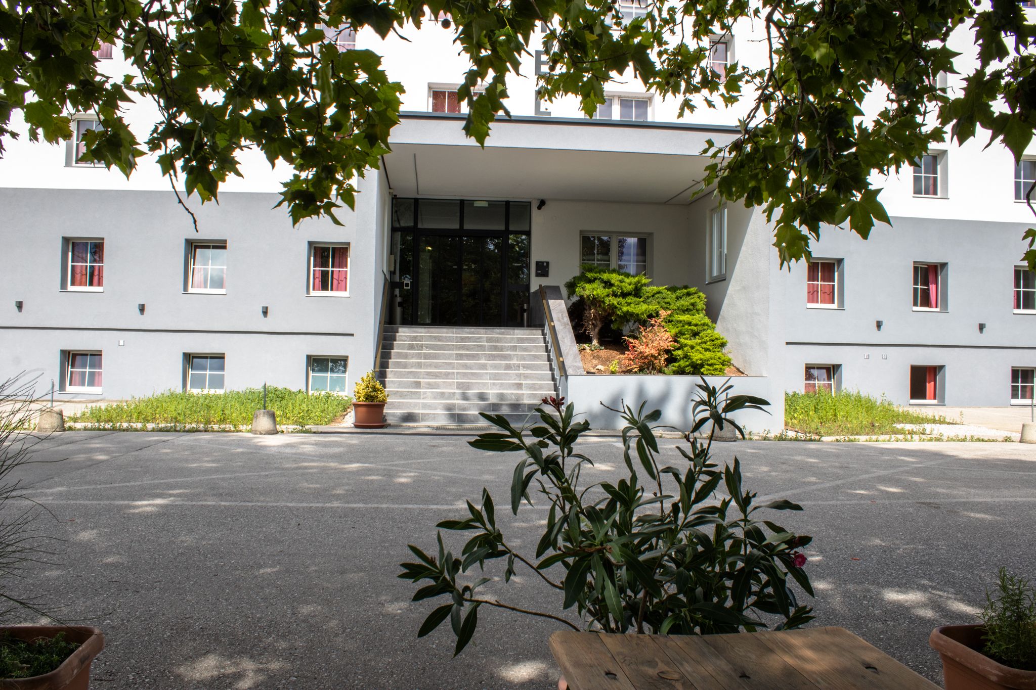 Ecotel from the outside2