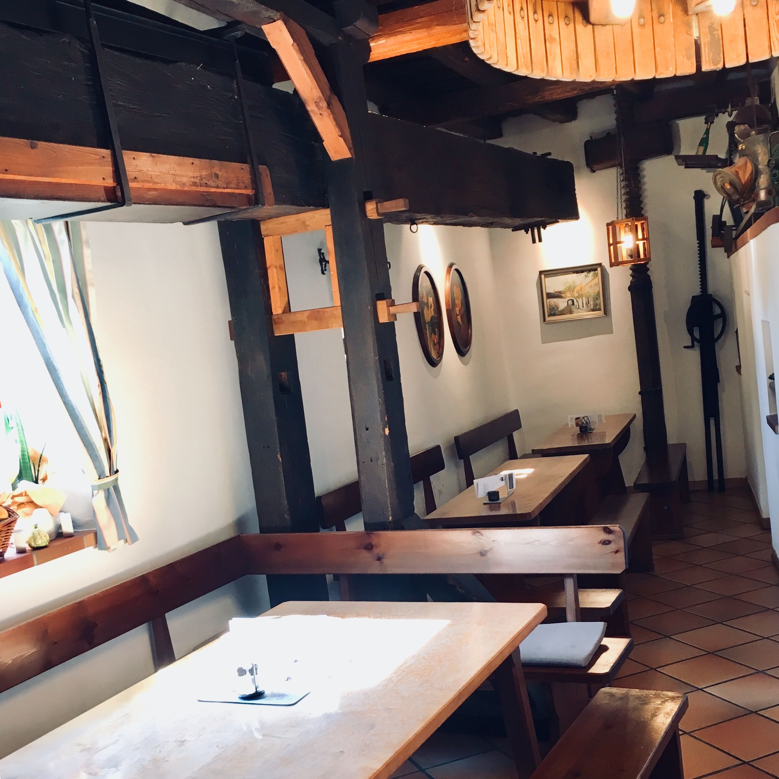 Wine tavern