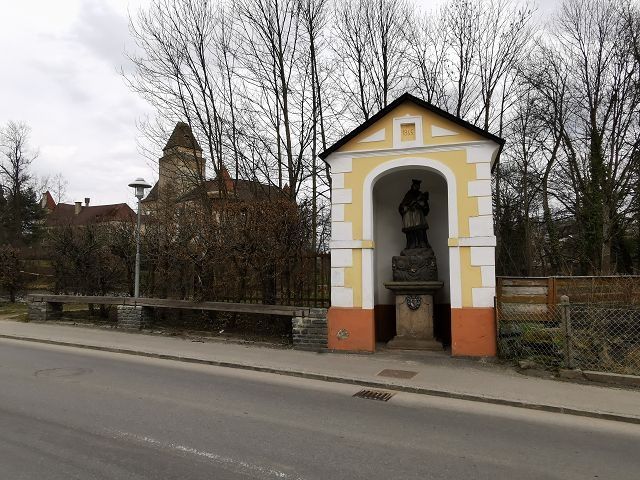 Marterl at the castle pond