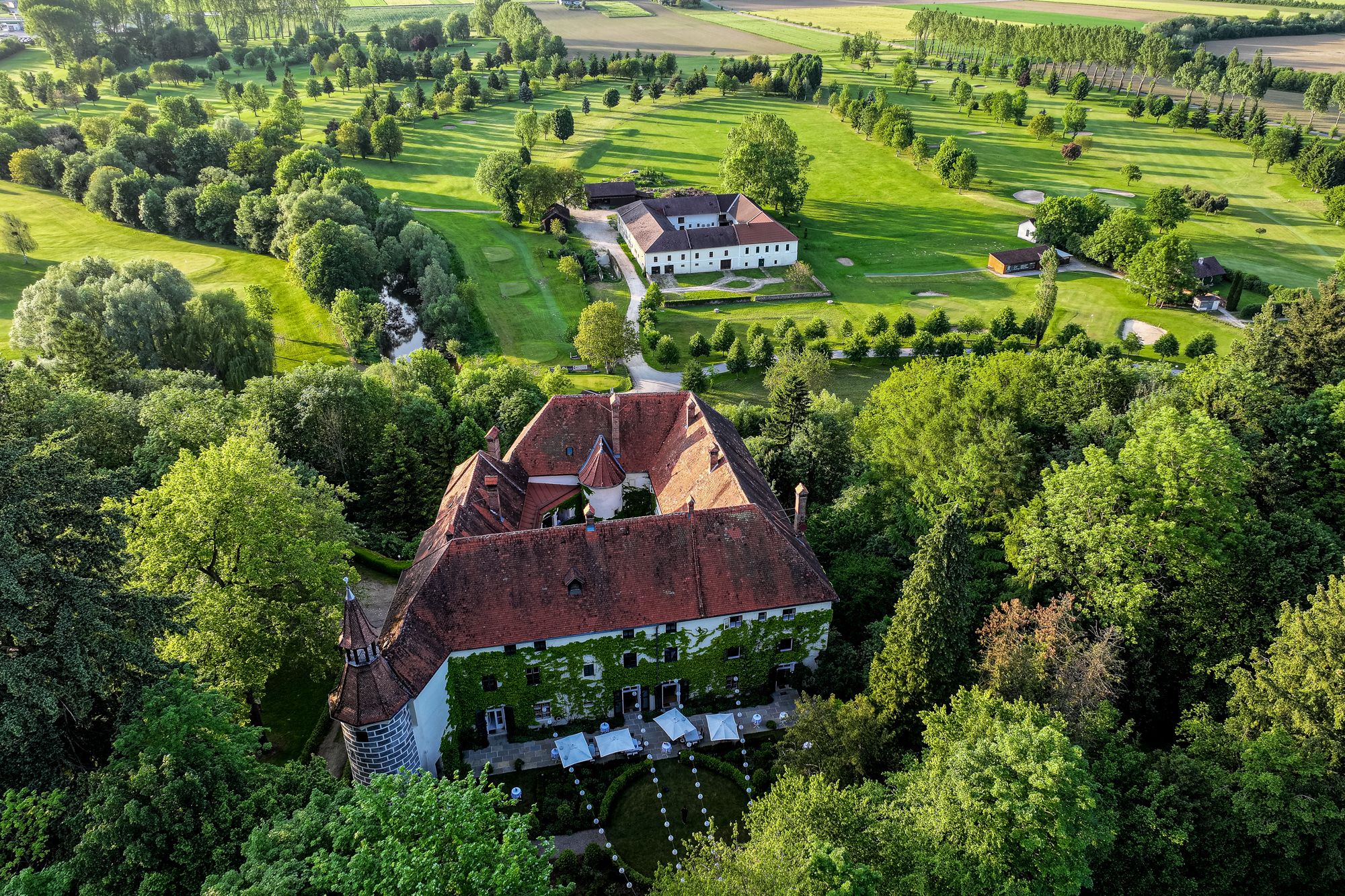 Ernegg Castle 