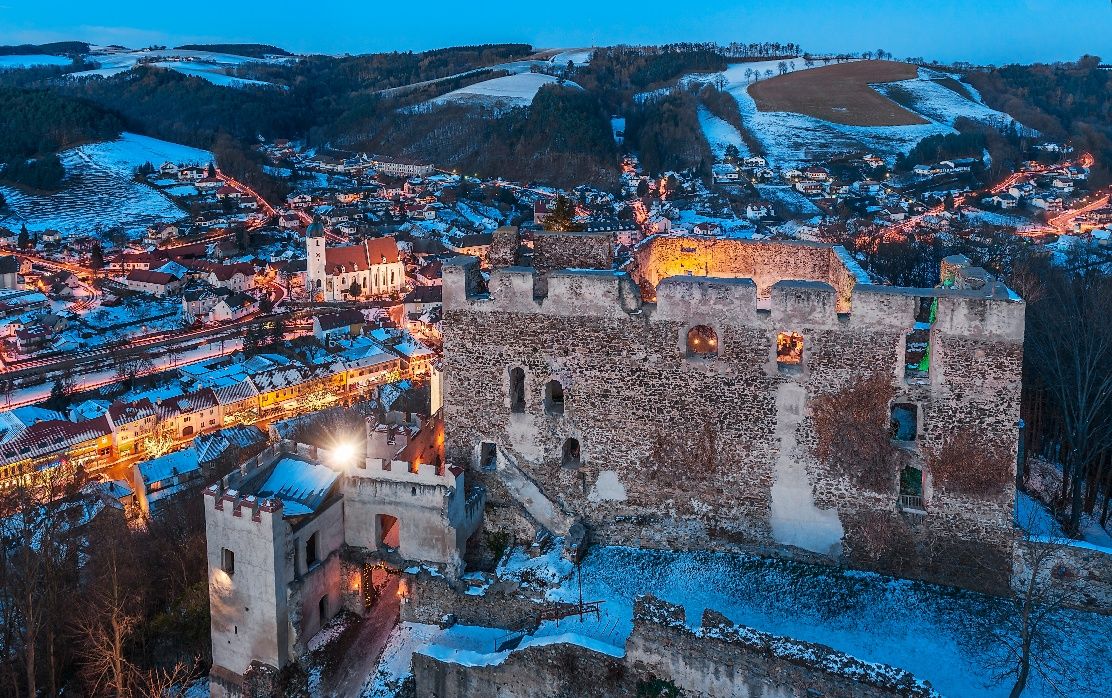 Kirchschlag castle ruins (Copyright: Vienna Alps, Photo: Walter Strobl)