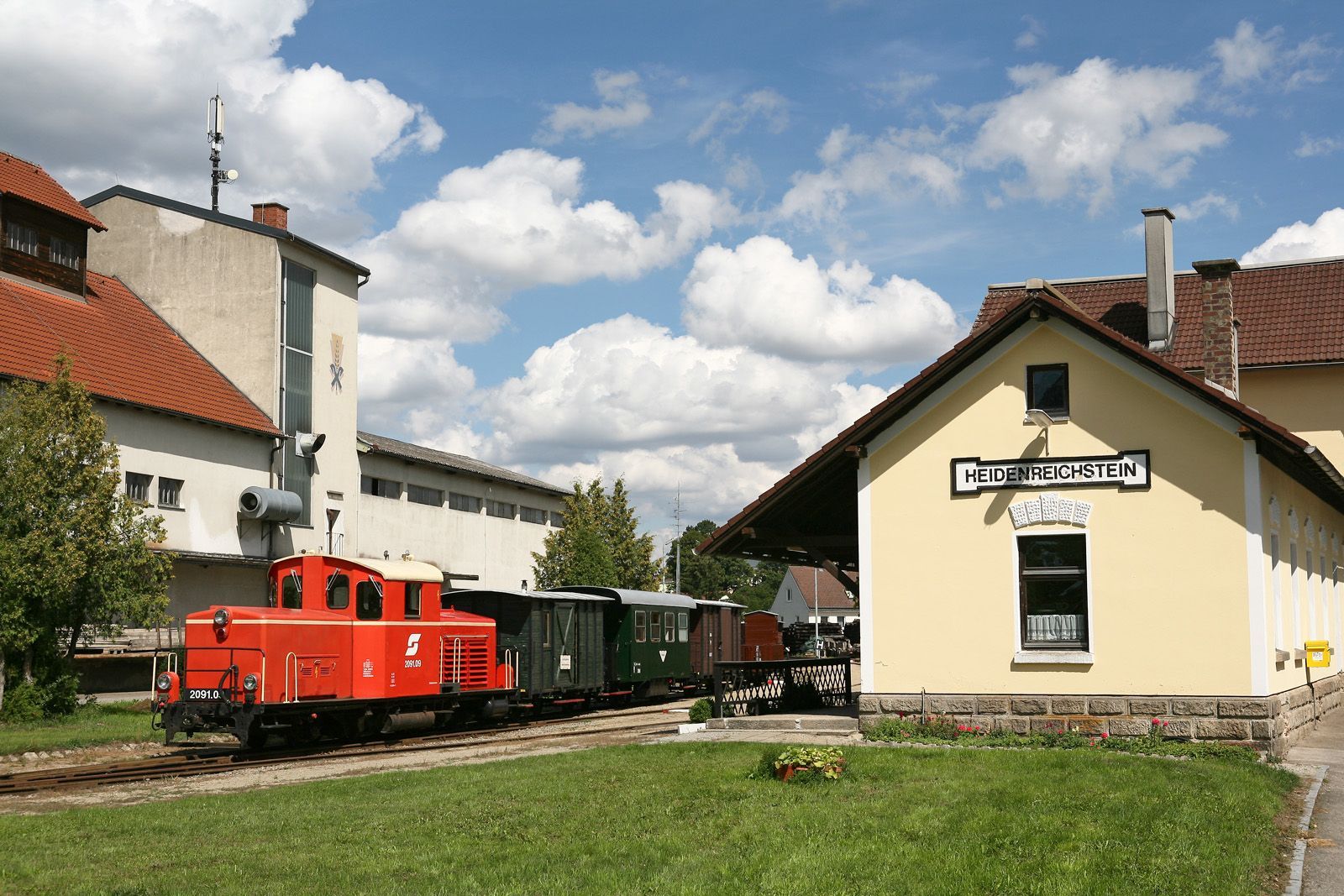 Heidenreichstein train station