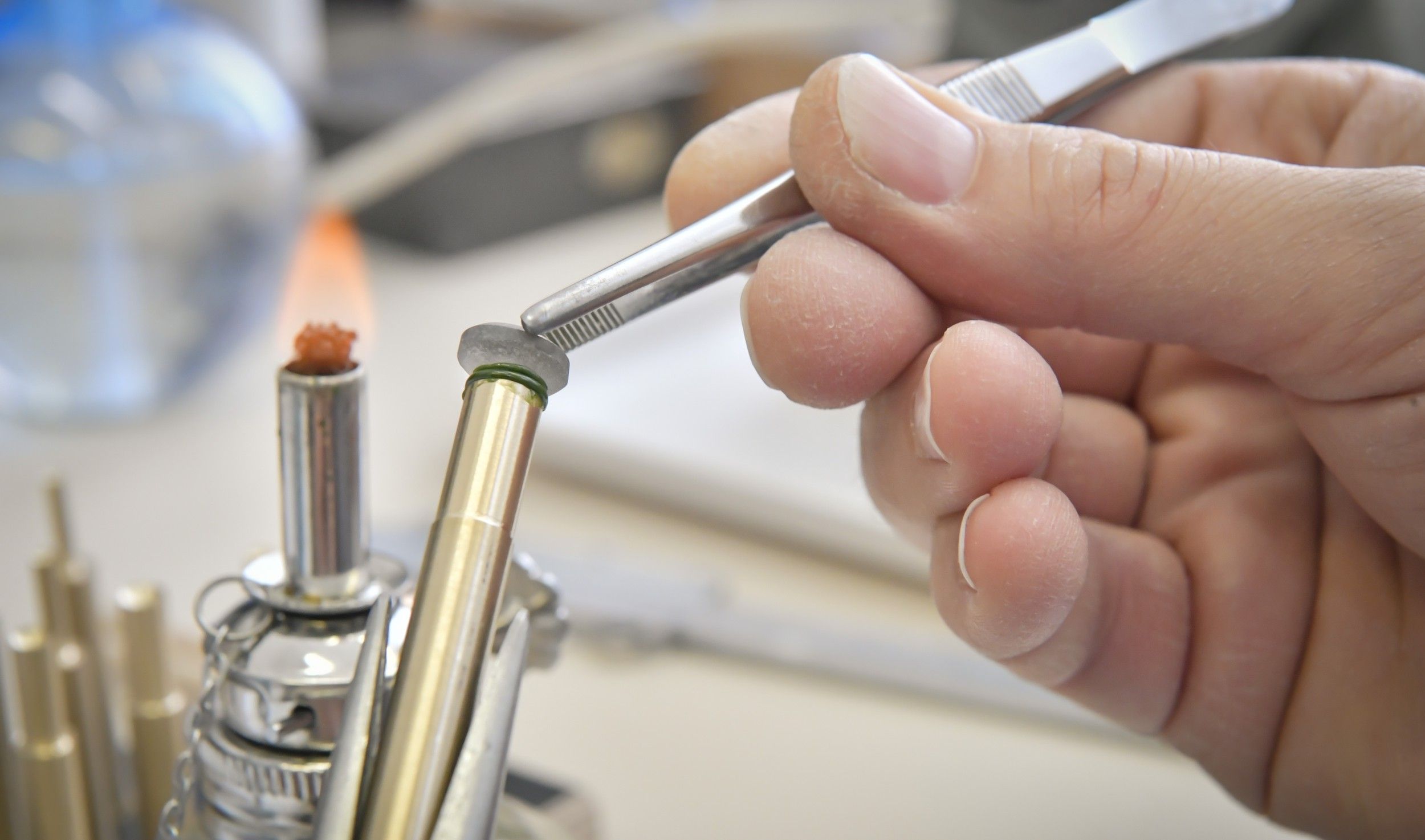 Gemstone cutting