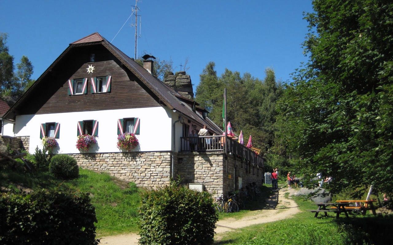 Fogstone hut
