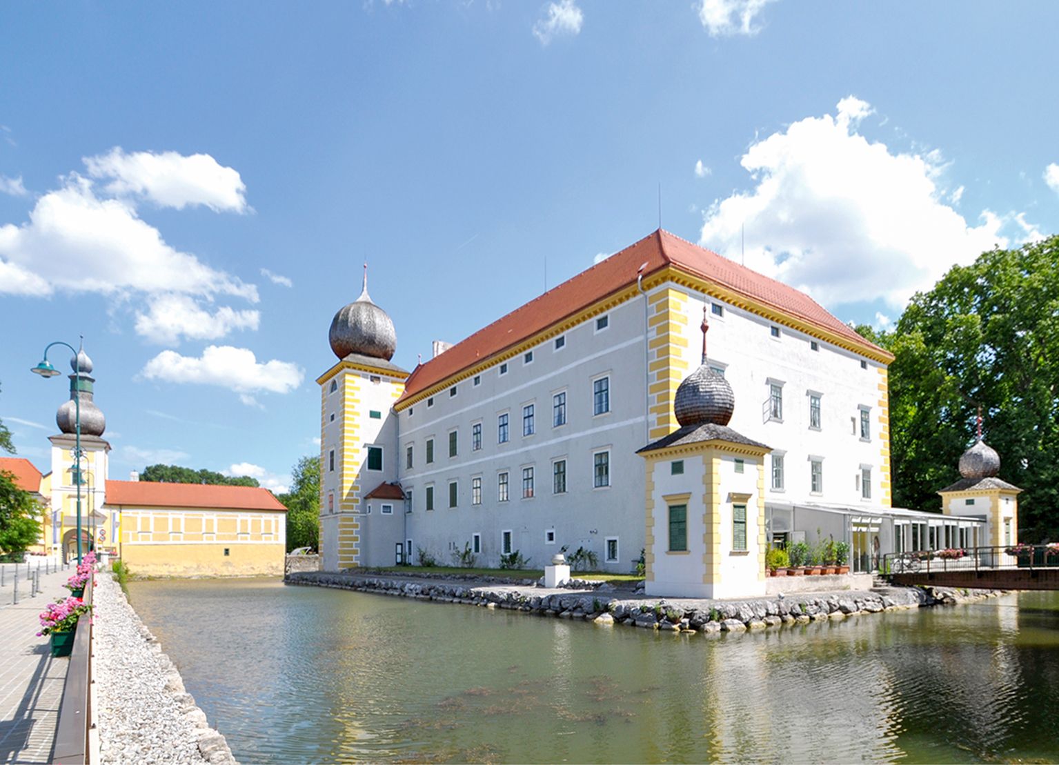 Kottingbrunn moated castle