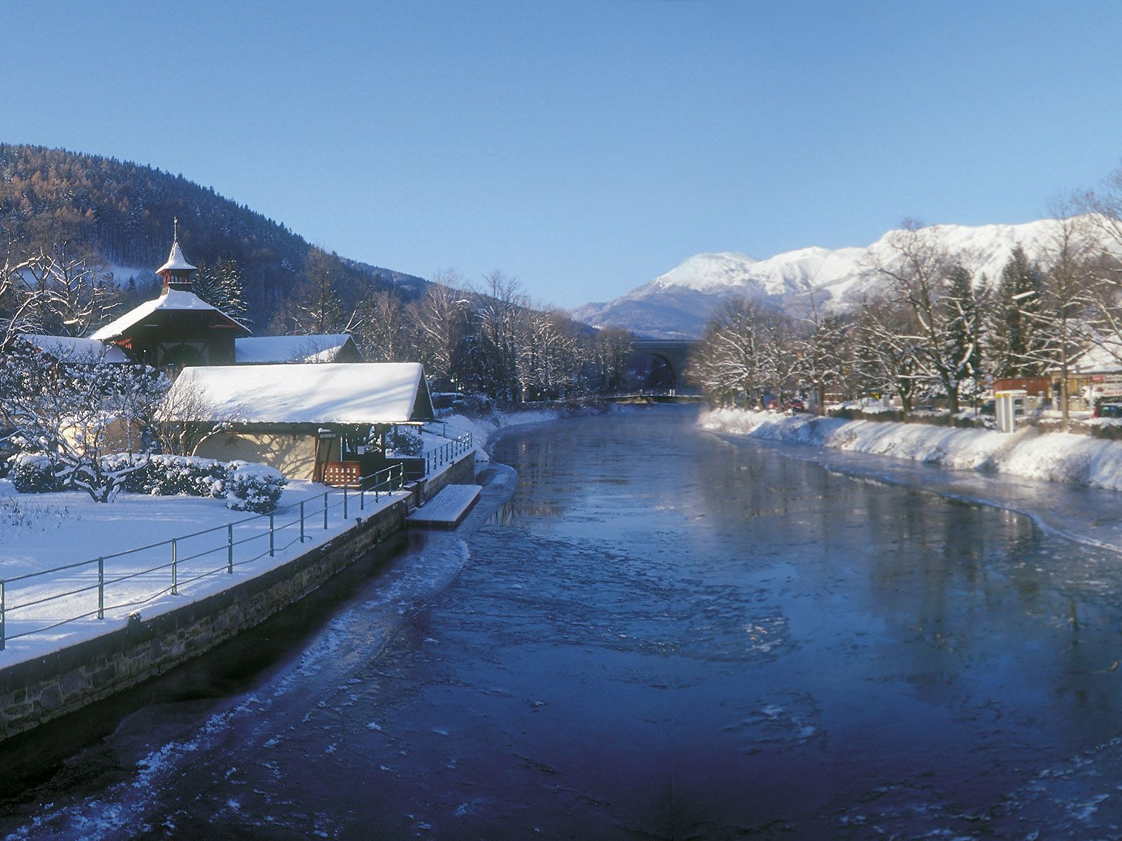 Payerbach along the Schwarza