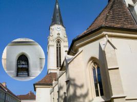 Korneuburg parish church with church tower and Gothic windows.