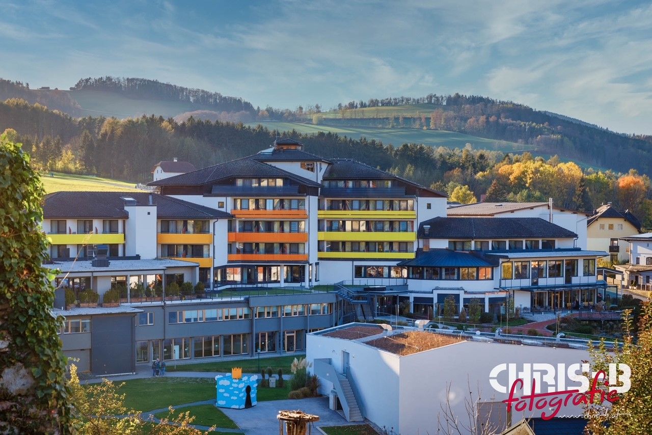 Vivea 4* Hotel Bad Schönau Zum Landsknecht in a picturesque landscape.