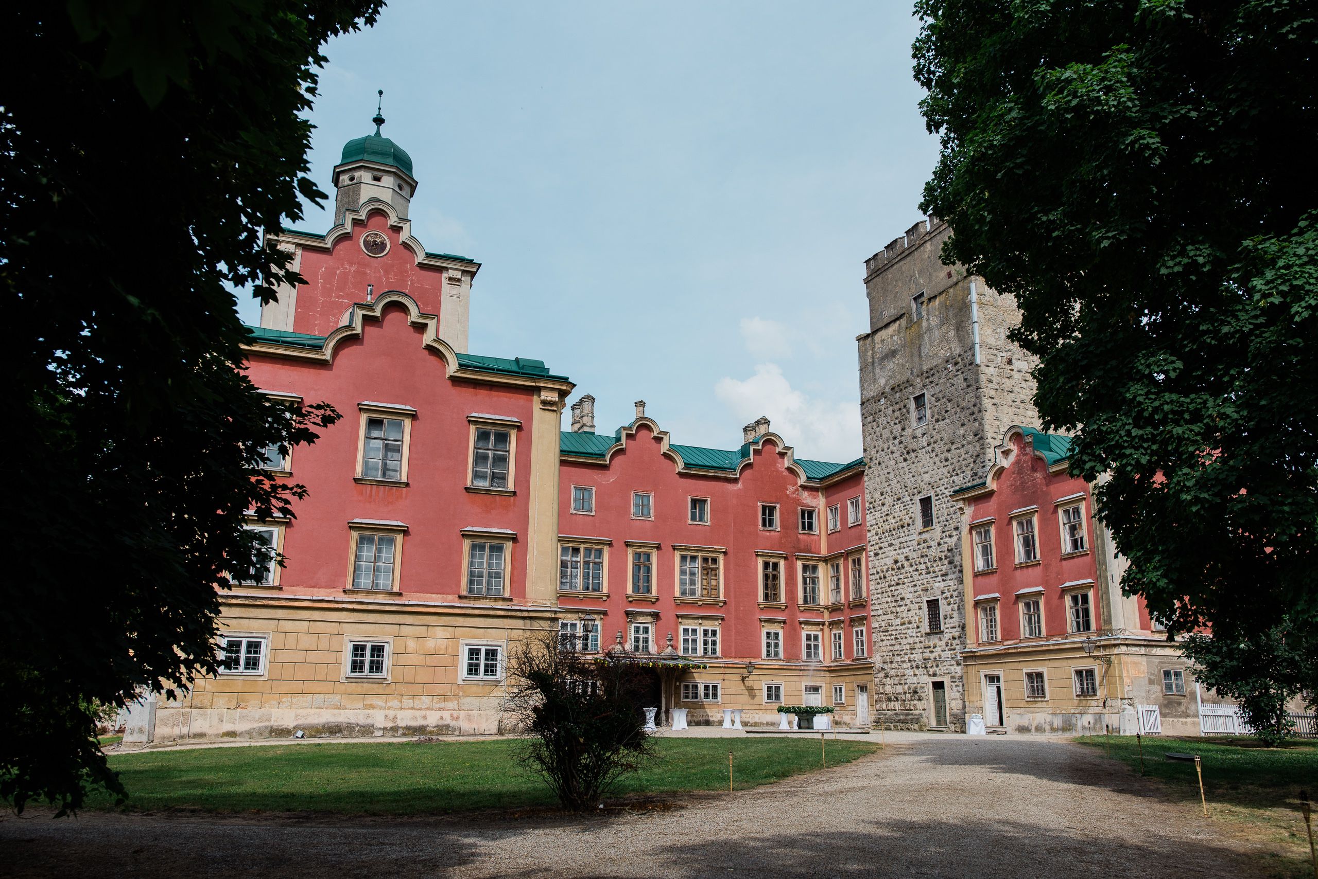 Prugg Castle - exterior view