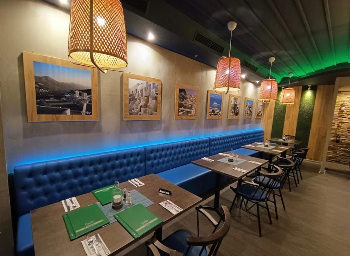 blue corner bench Local inne