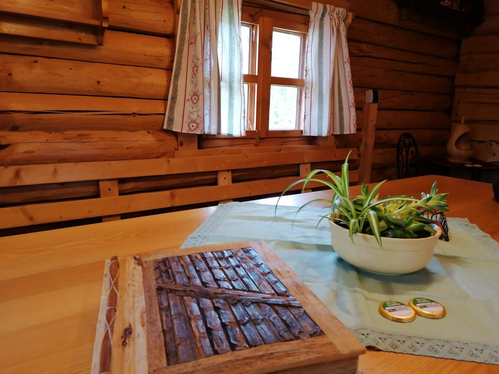 Dining table in the log cabin