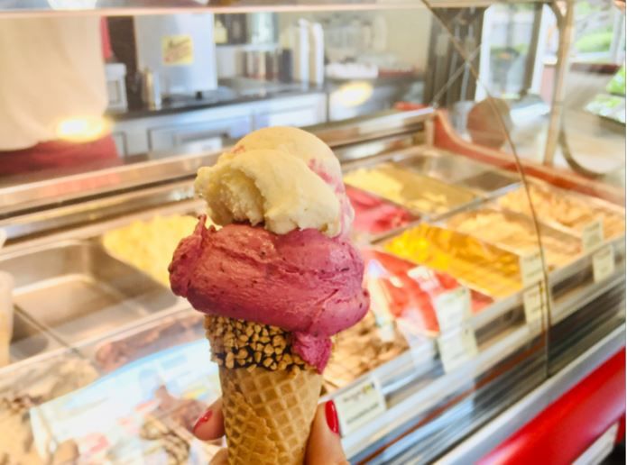 Reschinsky ice cream parlor