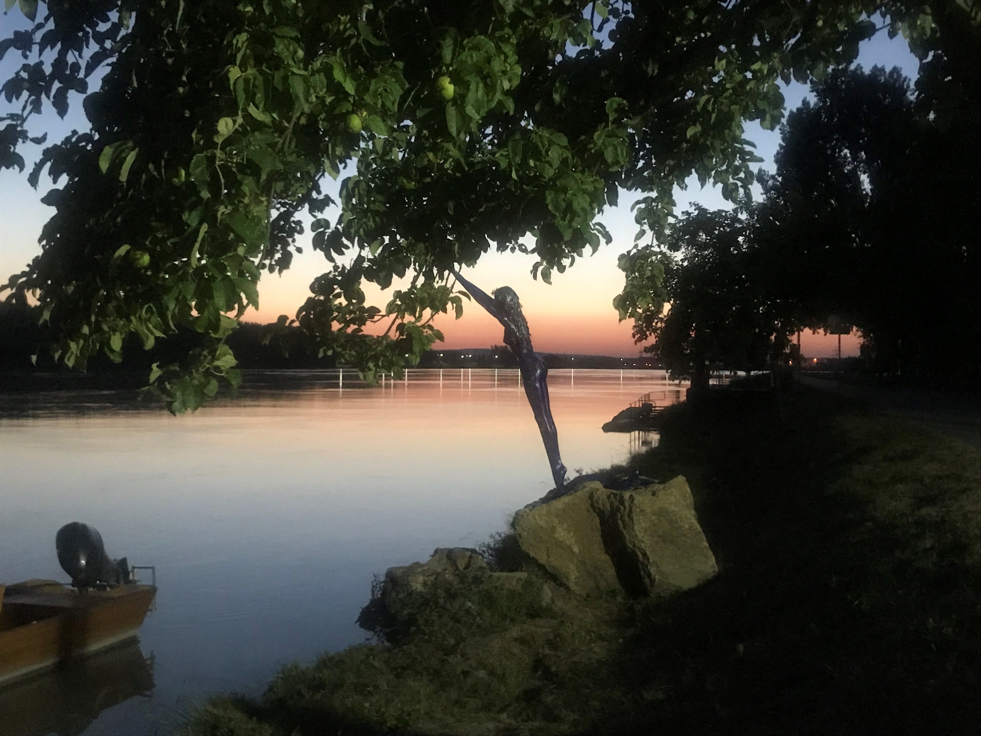 PortoVelo - Sunset on the Danube