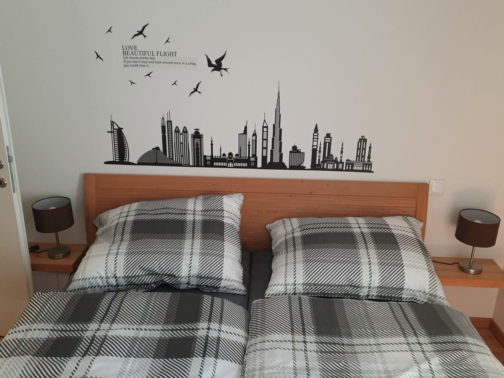 bedroom-0