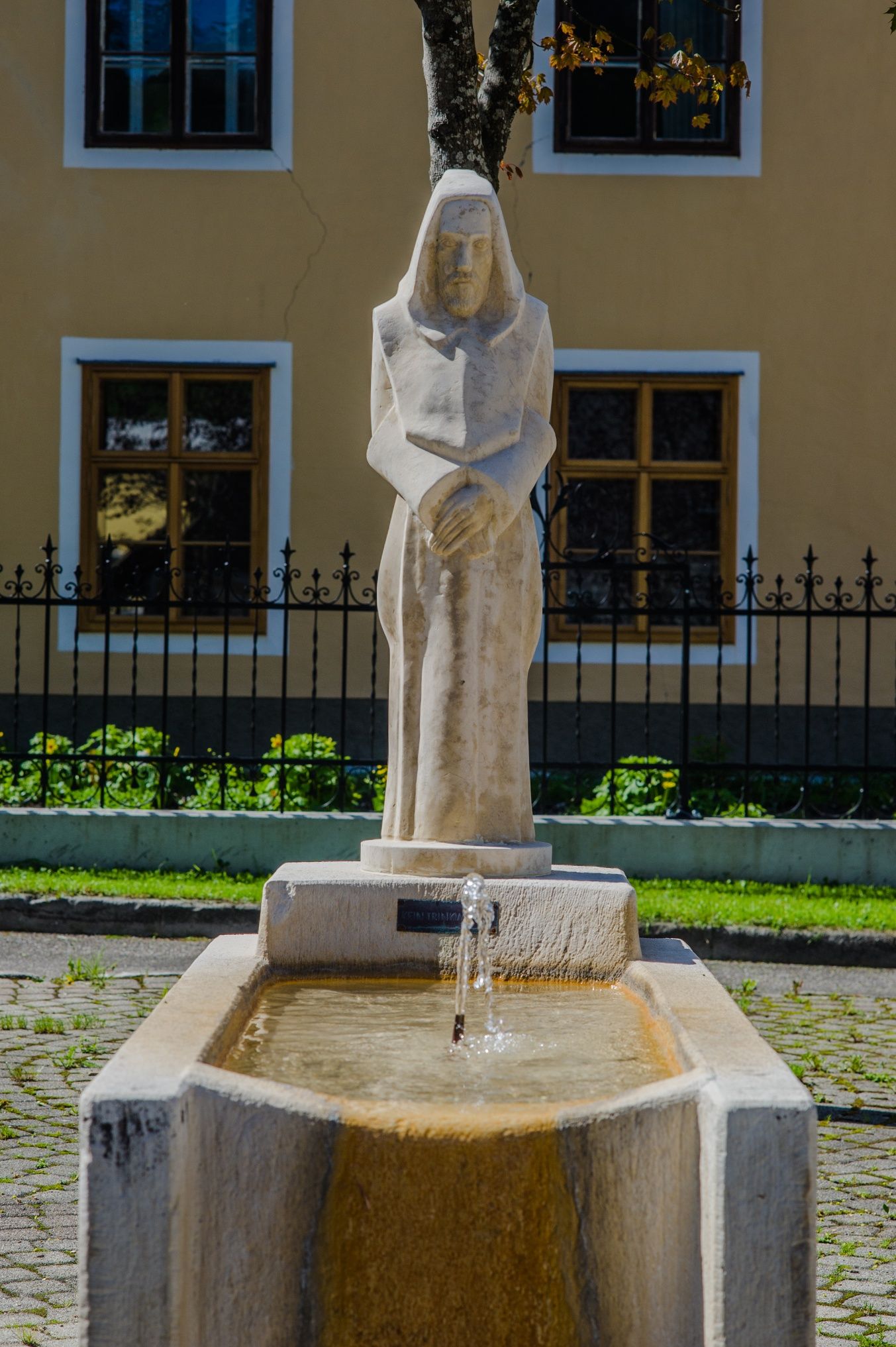 Village fountain in Lackenhof