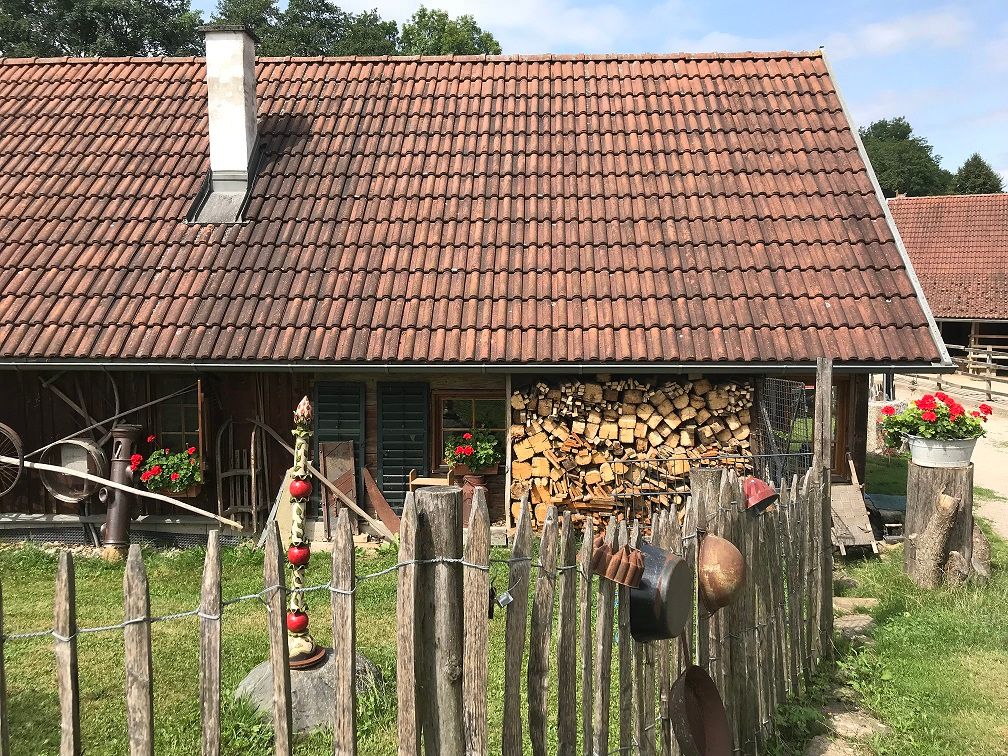 Huts Lamawanderland