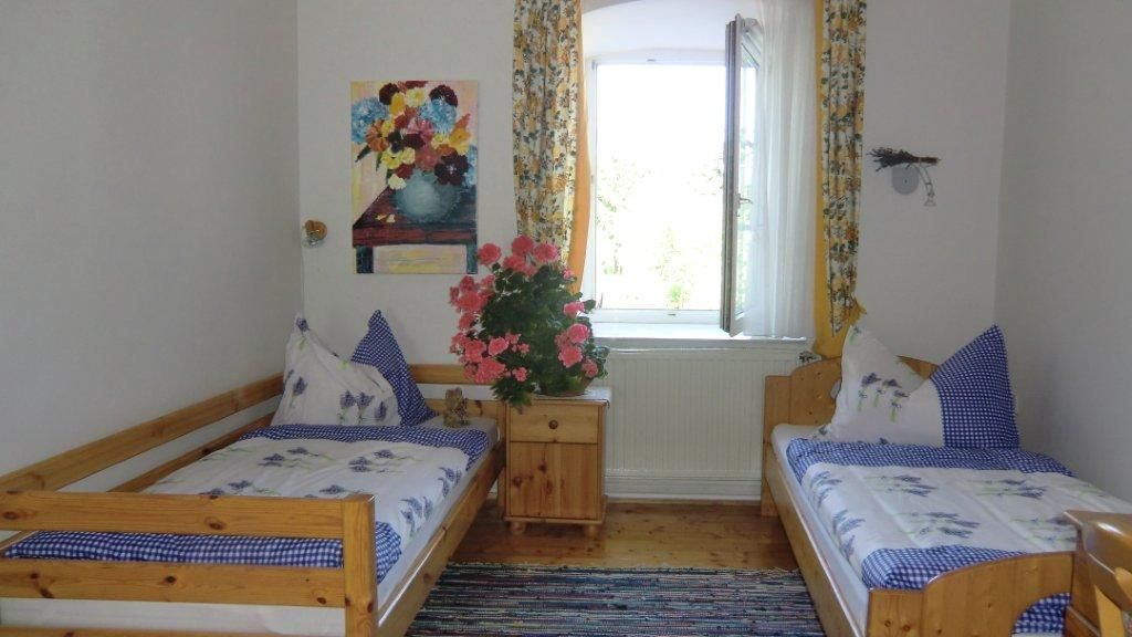 House Sundial, Bedroom