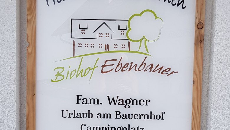 A warm welcome, &copy; Gottfried & Rosina Wagner