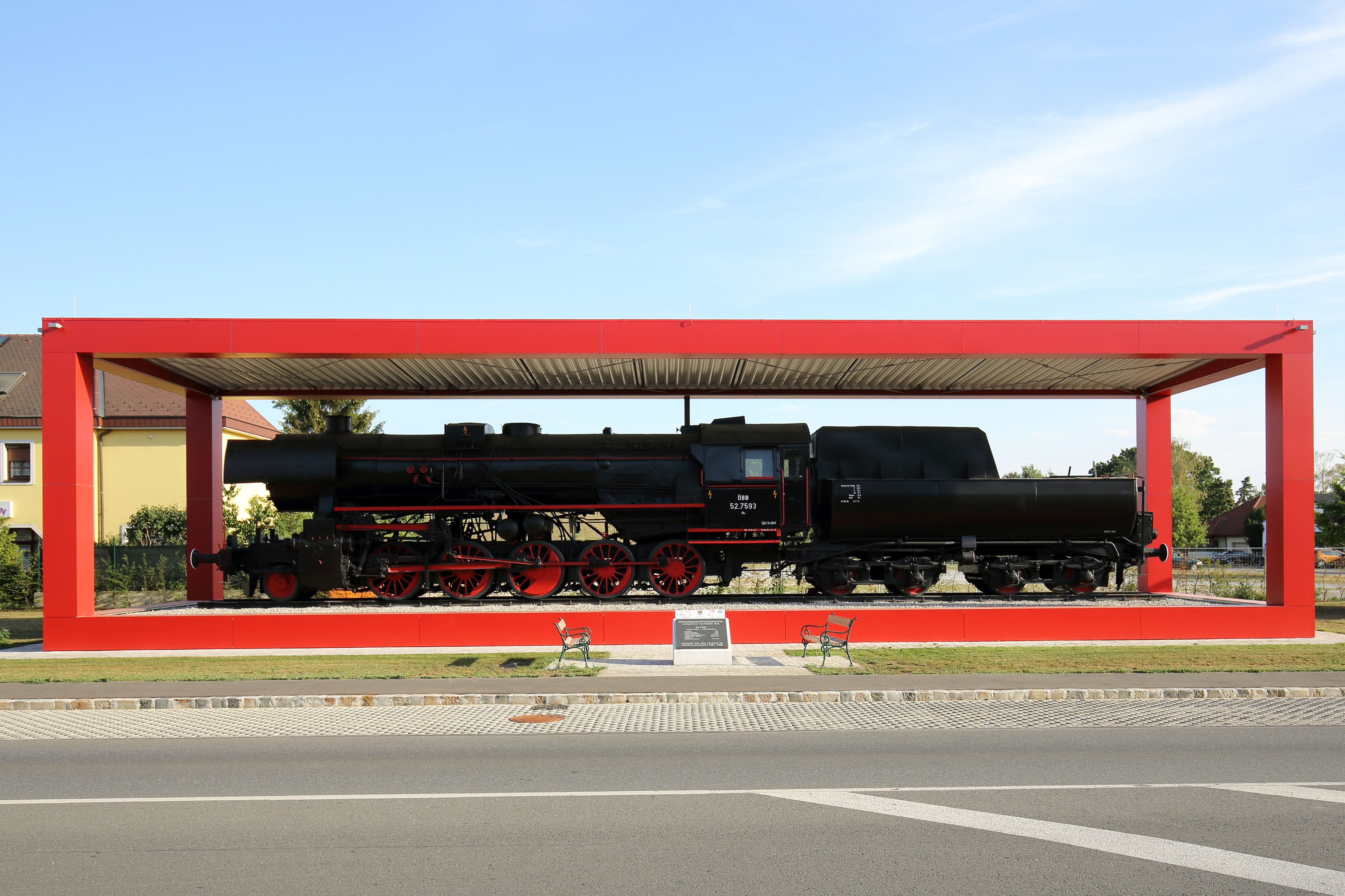 Monument locomotive