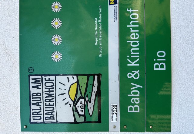 Baby & Kinderhof certificate, © Julia Heigl