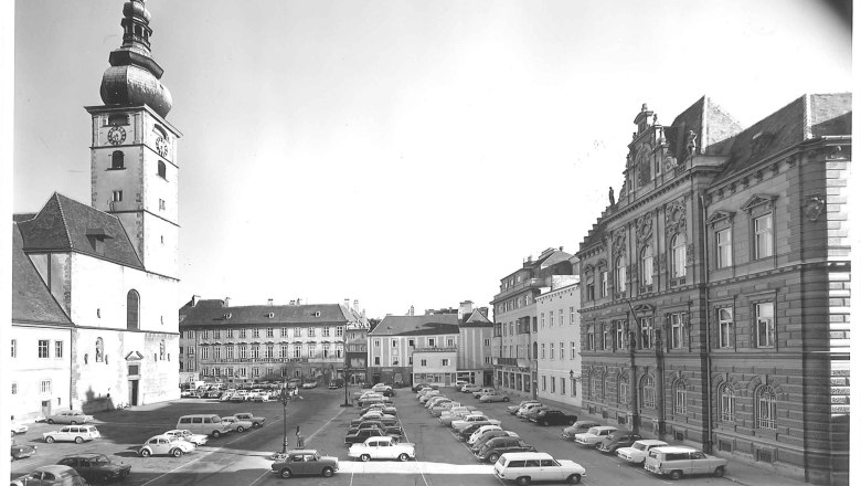 Domplatz in former times, © Stadtarchiv St. Pölten