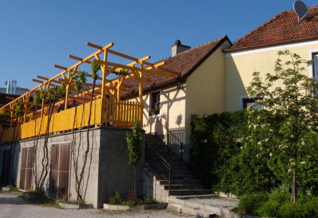 Terrace wine tavern, © Familie Czipin