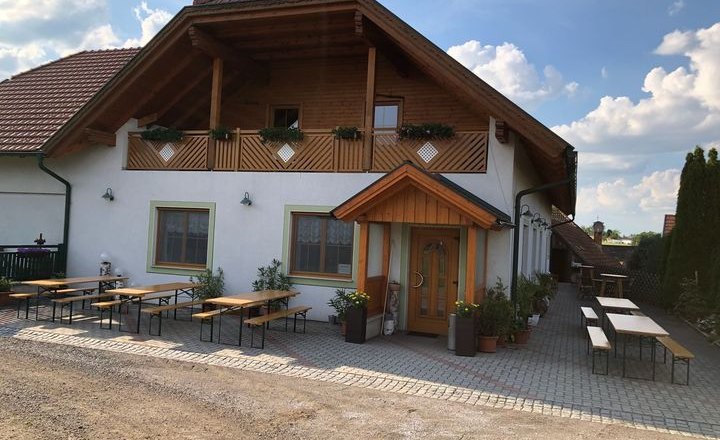 Buschenschank-radinger-view, © Radinger