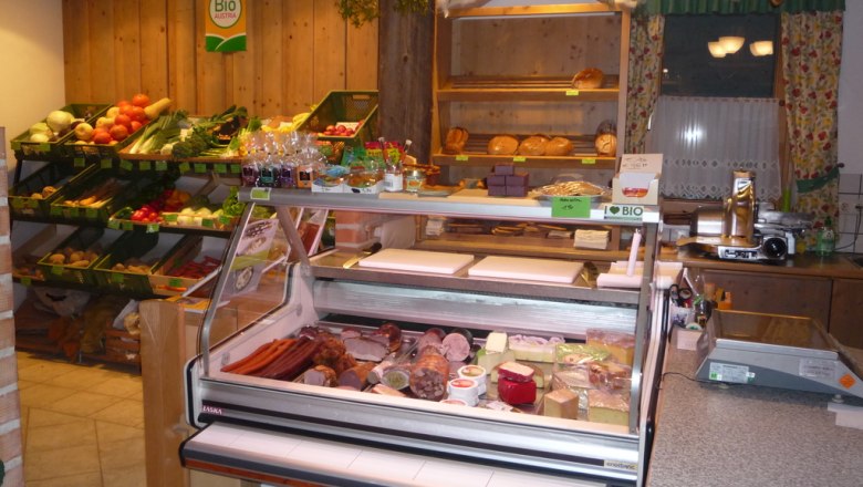 Assortment in the Nibelungen organic store, &copy; Nibelungen Bioladen