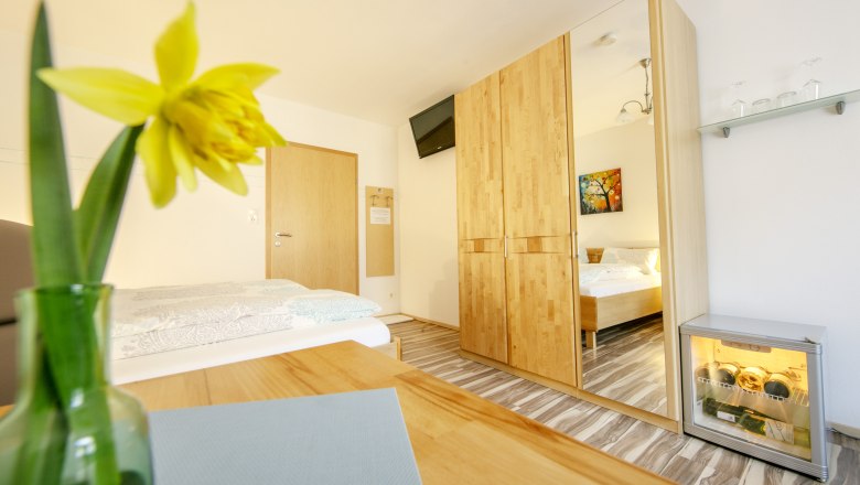 Room photos, &copy; Carmen Auer