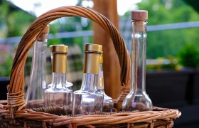 Wine Schnapps Resentment, &copy; Pixabay/NickyPe