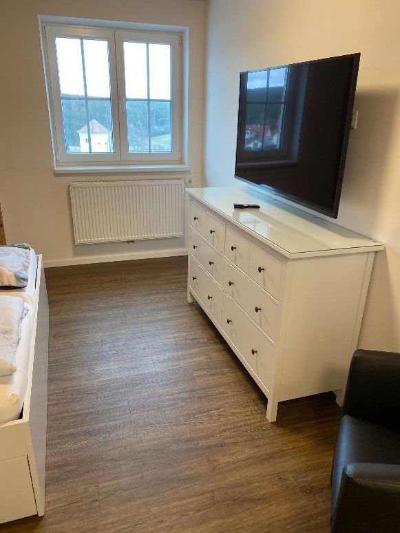 Bed-sitting room