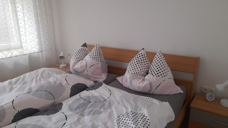 Bedroom, &copy; Ferienhaus Leopold