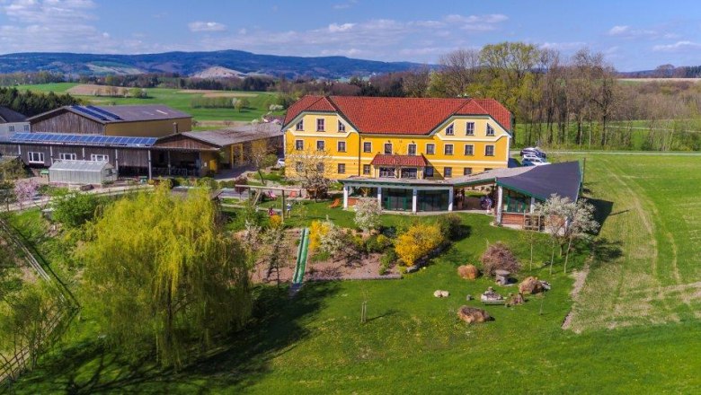 dji_0024-house photo, &copy; Kerndlerhof