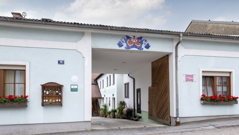 Winery & Buschenschank (typical tavern) Herl, &copy; Ren&eacute; Binder/photography4marketing