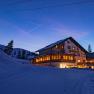 JoSchi Almgasthof Hochkar on a wintry night, &copy; Martin Stellenberger/JoSchi Hochkar GmbH