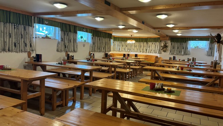 Interior view of the Berger wine tavern in Atzenbrugg, &copy; Heuriger Fam. Berger
