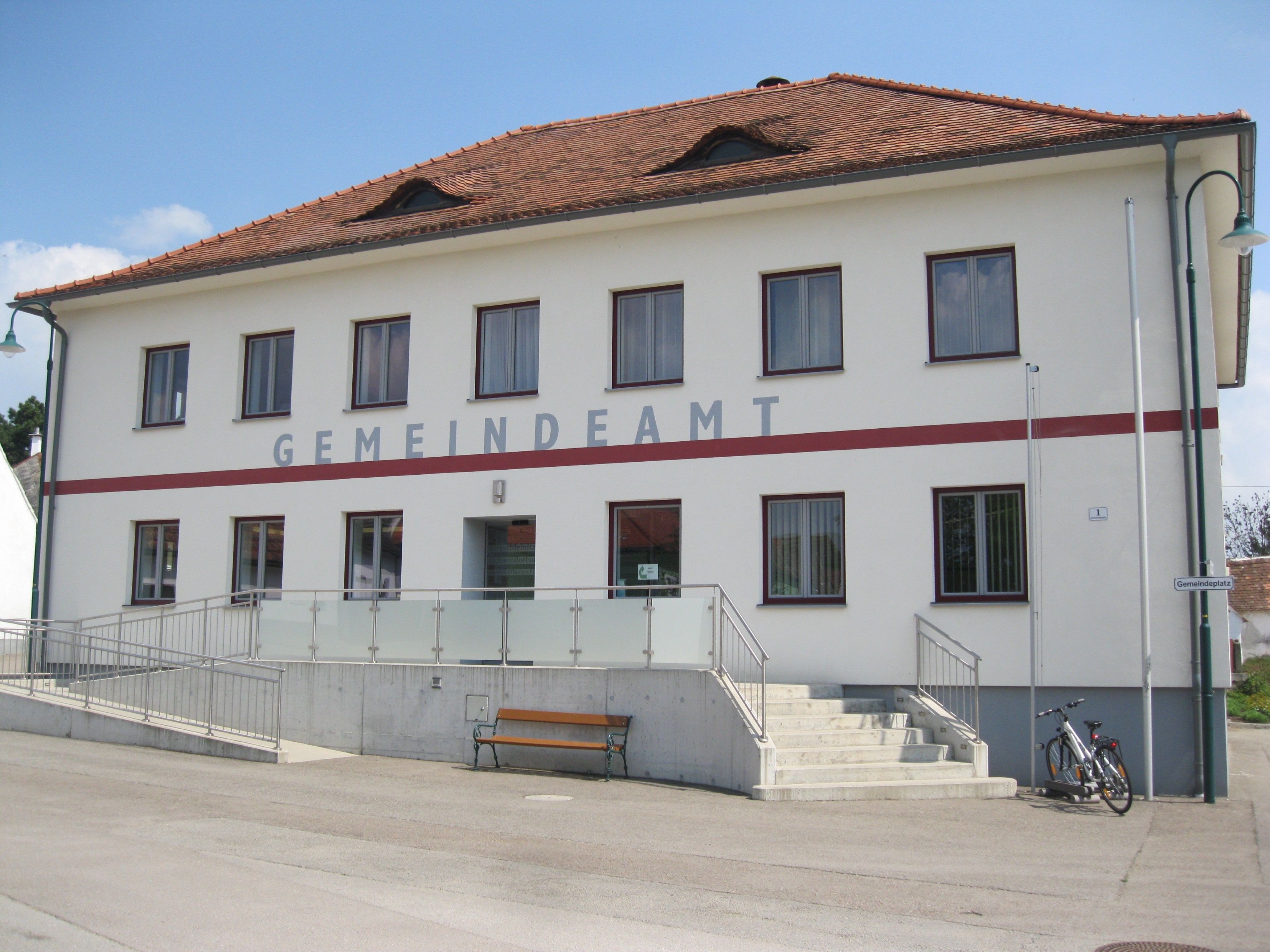 Burgschleinitz-Kühnring municipal office