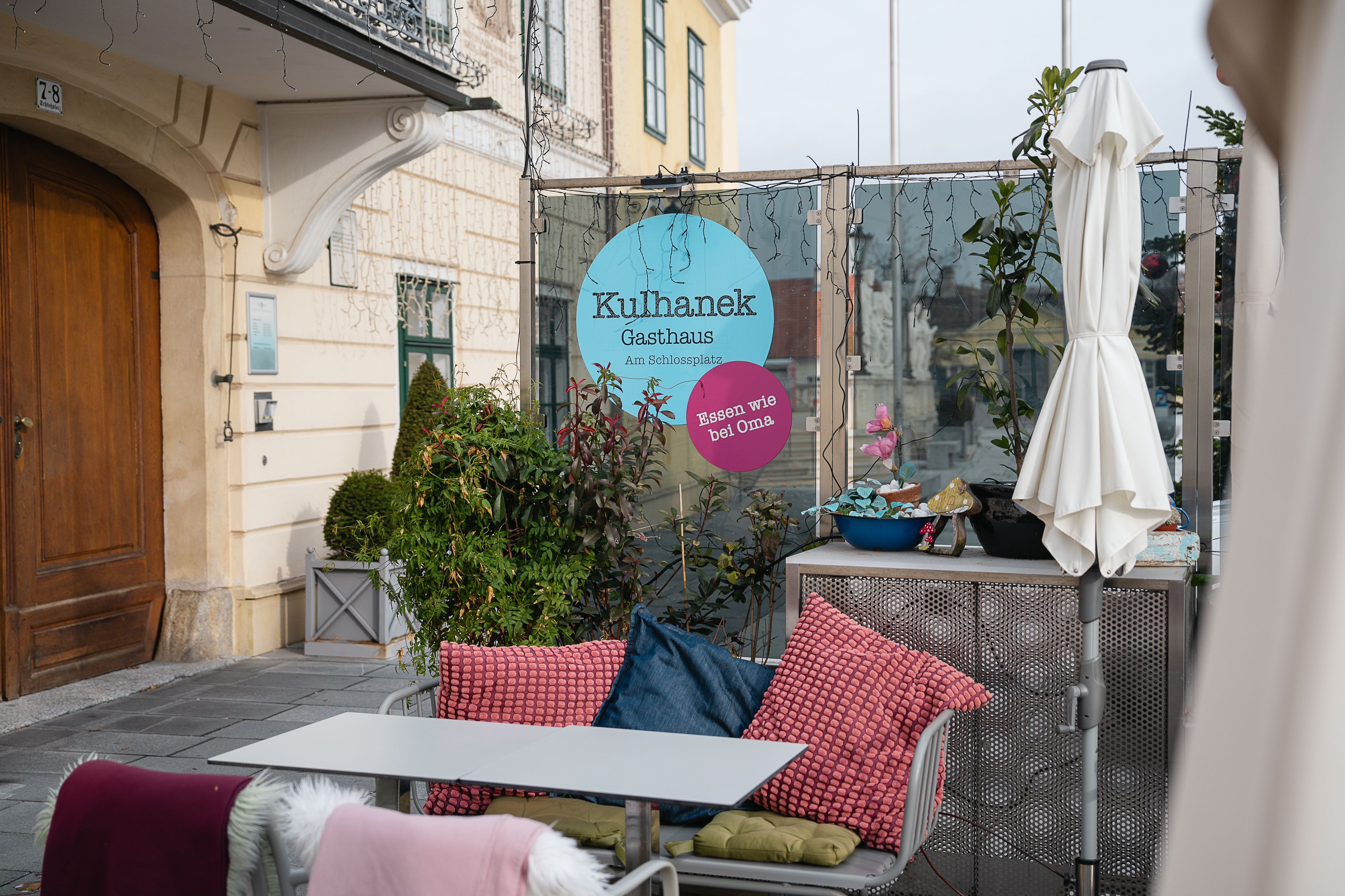 Kulhanek's guest garden on Schlossplatz