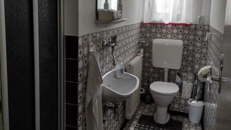 Bathroom, © Margarete Aflenzer