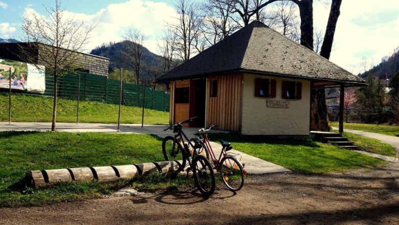 Bicycle parking in front of the parking hut, © Familie Blieweis