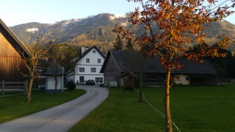 Access road, &copy; Gabriele Danner