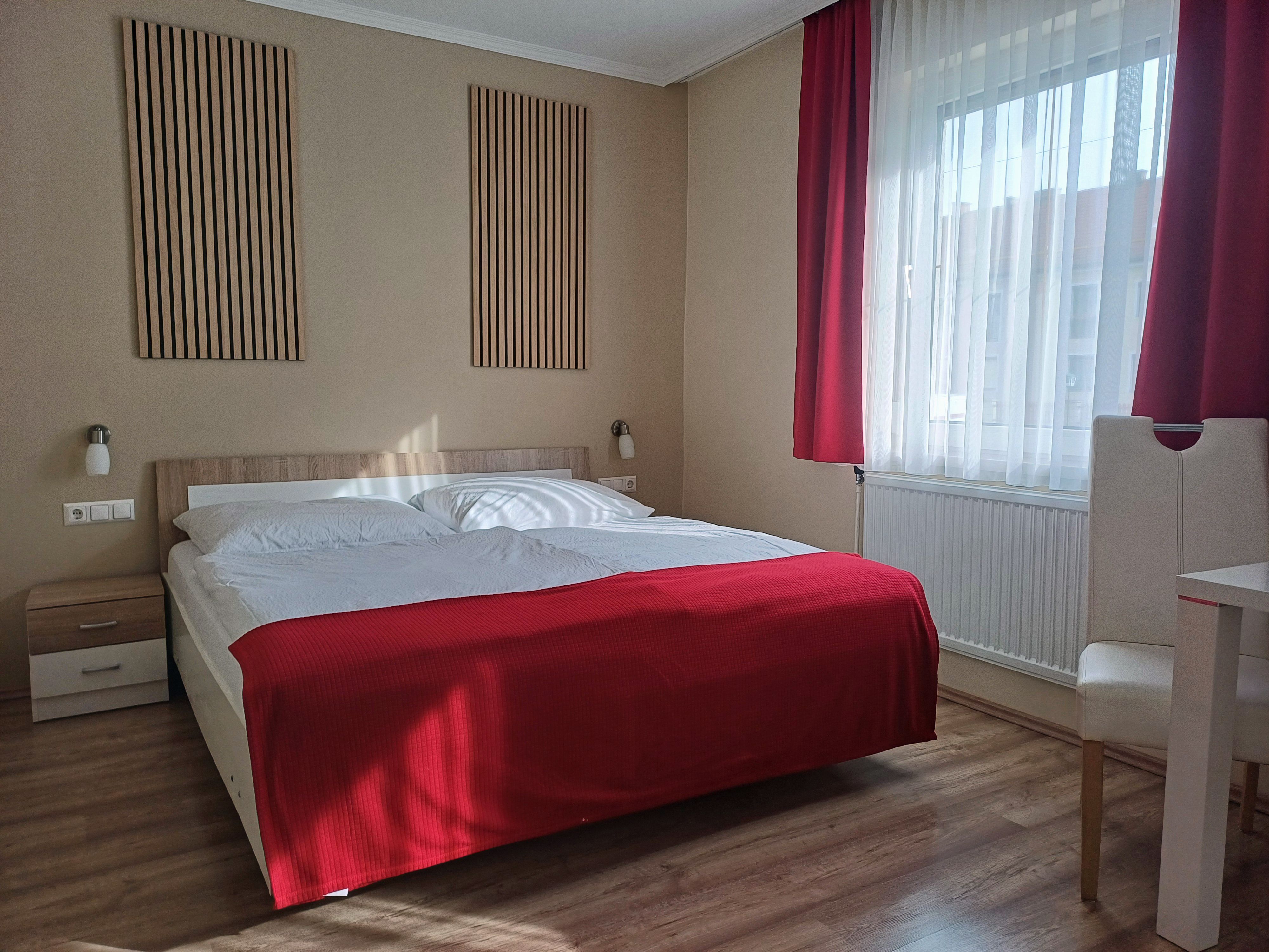 Double room with double bed in the Hotel-Restaurant Stöckl