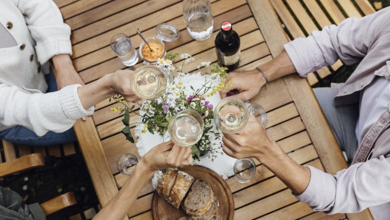 Wine tasting, &copy; Weinviertel Tourismus GmbH / Sophie Menegaldo