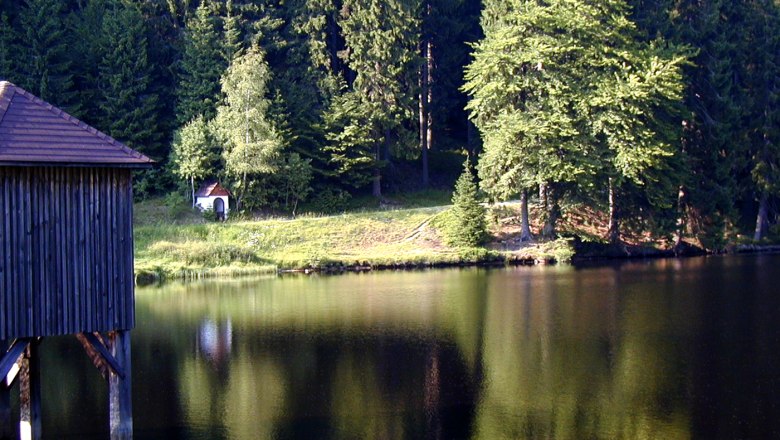 Pfaffensteg pond, &copy; H&ouml;bart