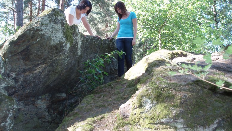 Natural monument Pagan sacrificial site Loiwein, &copy; Naturdenkmal Heidnische Opferst&auml;tte