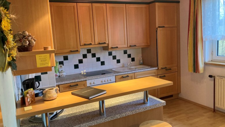 Eat-in kitchen, &copy; Reinhard Kratochvil